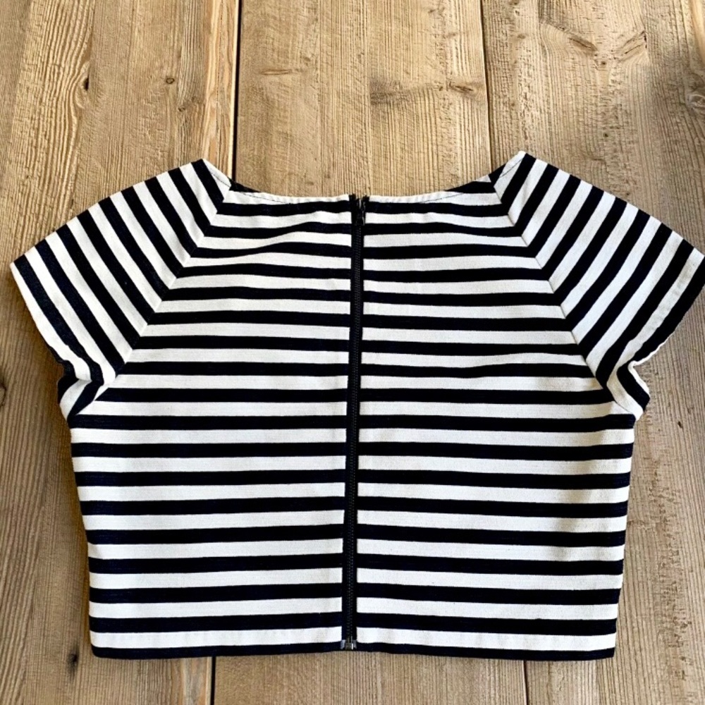 Alice Olivia Connelly Black White Crop Top S - Picture 7 of 9